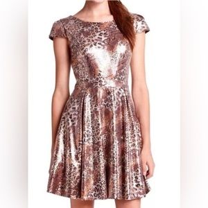Betsey Johnson Animal Print Sequin Dress Women's Size 2 Fit Flare Leopard Snake